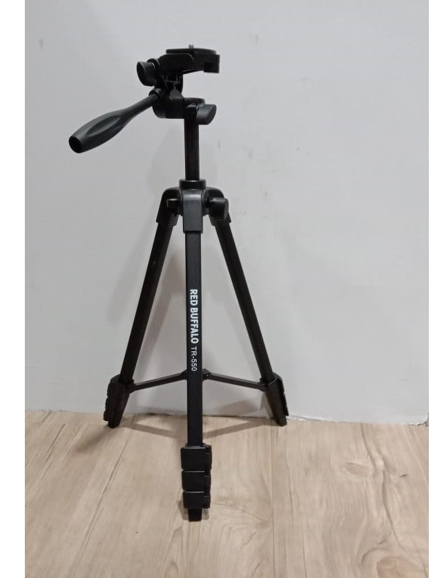 Red Buffalo TR-550 Tripod for camera
