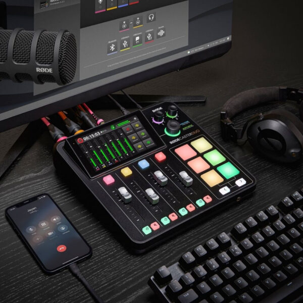 RODE RODECaster Duo Integrated Audio Production Studio [RODE Gift]